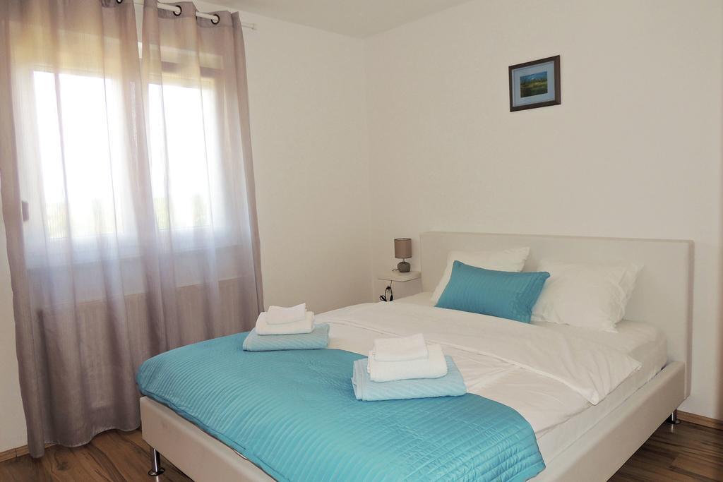 Private Accommodation Kirincic Vrh  المظهر الخارجي الصورة